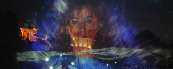 激光表演的特點