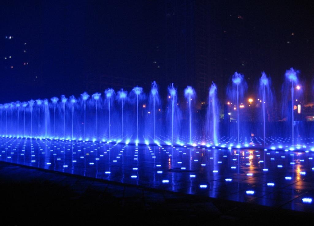  燈光噴泉