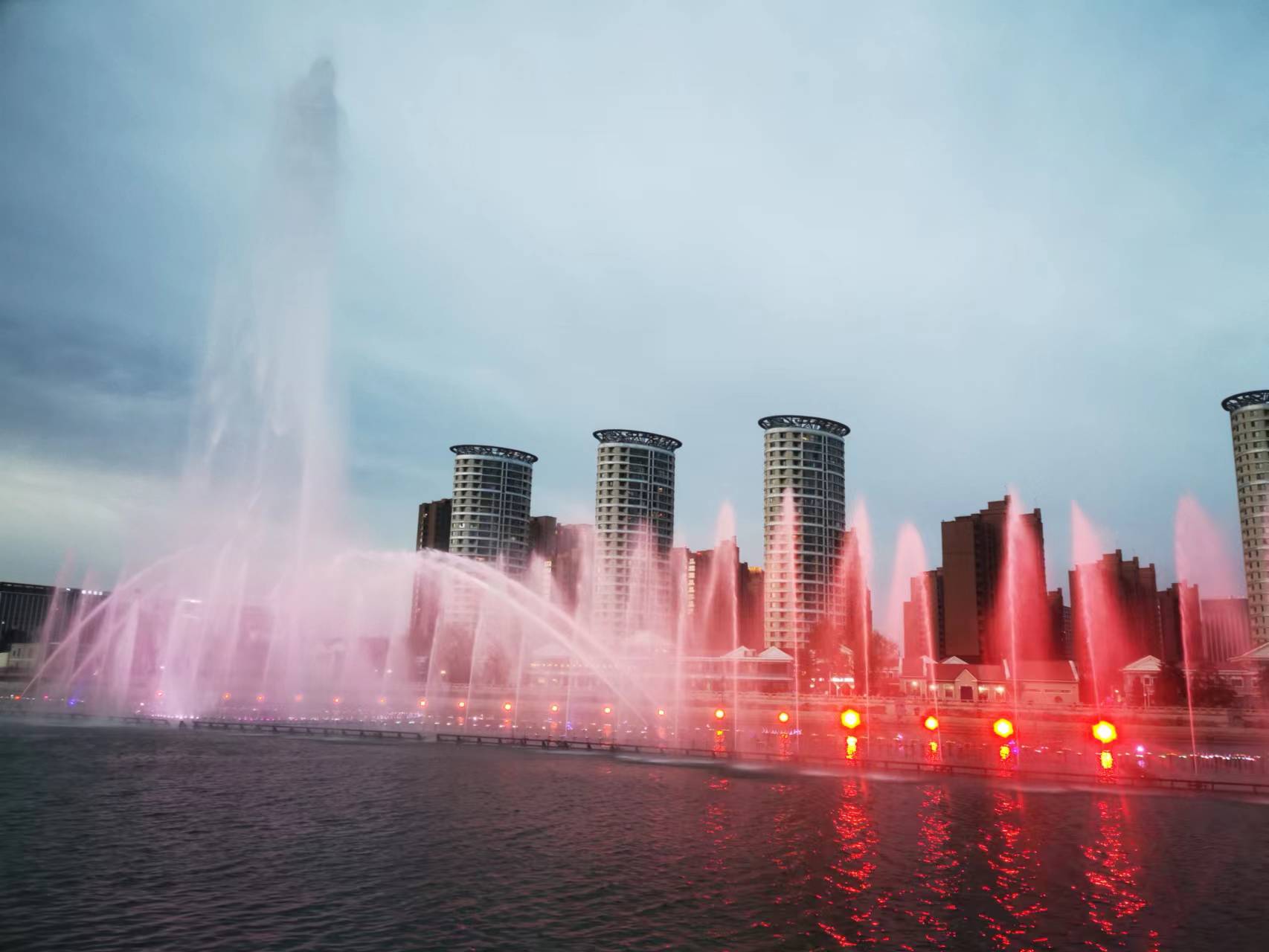 內(nèi)蒙呼和浩特東河廣場音樂噴泉