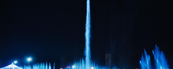 西安噴泉公司關于水幕投影秀介紹